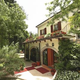 Hotel La Ginestra, Hotel in Acqualagna