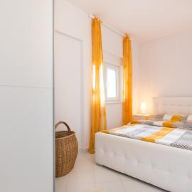 Apartments Bernarda, hotel in Skrbčići