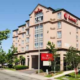 Ramada by Wyndham SeaTac Airport, hotel SeaTacben