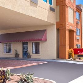 Ramada by Wyndham Culver City, hotel em Los Angeles