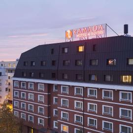 Ramada Hotel & Suites by Wyndham Bucharest North, ξενοδοχείο στο Βουκουρέστι