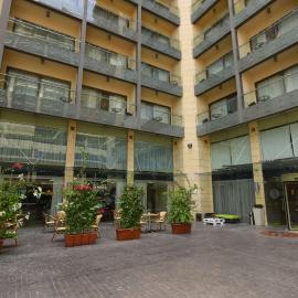 Ramada by Wyndham Downtown Beirut, hotel em Beirute