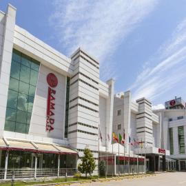 Ramada Plaza By Wyndham Izmit, отель в Коджаэли