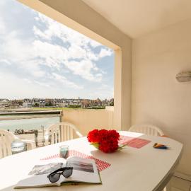 SOWELL RESIDENCES Le Port, hotel in Trouville-sur-Mer