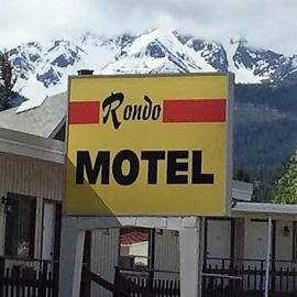 Rondo Motel โรงแรมในโกลเดน