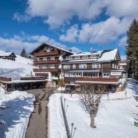 Der Berghof, hotelli kohteessa Hirschegg