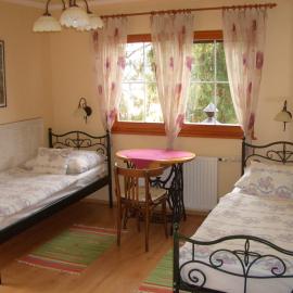 Bundi Vendégház, hotel a Kehidakustány