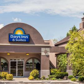Days Inn & Suites by Wyndham Lexington, hotel din Lexington