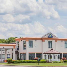 Days Inn by Wyndham Windsor Locks / Bradley Intl Airport, hotel v destinaci Windsor Locks
