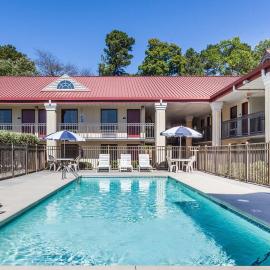 Days Inn by Wyndham Dalton, hotel em Dalton