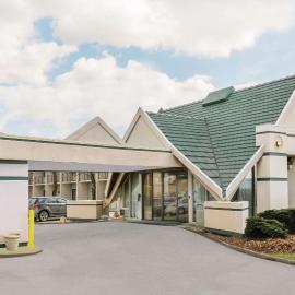 Days Inn by Wyndham Rutland/Killington Area, хотел в Рътланд