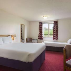 Days Inn Tewkesbury, hotel v destinaci Strensham