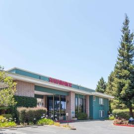 Days Inn & Suites by Wyndham Sunnyvale, hotel a Sunnyvale