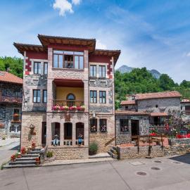 Hostal Peña Santa, отель в городе Сото