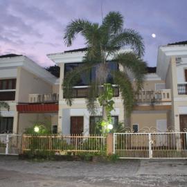 Rosvilla Guest House, готель у місті Бенаулім