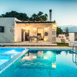 Minos Villa