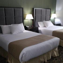 Paradise Inn and Kitchenette Suites Redwater, hotel en Redwater