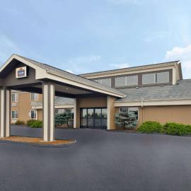 AmericInn by Wyndham Bay City, hotell i Bay City