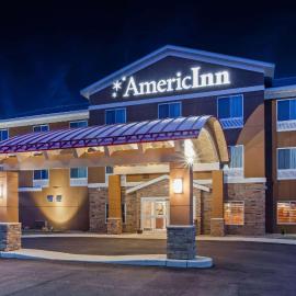 AmericInn by Wyndham DeWitt, hotel en De Witt