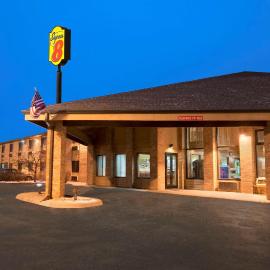 Super 8 by Wyndham Green Bay I-43 Bus. Park, hotel en Green Bay