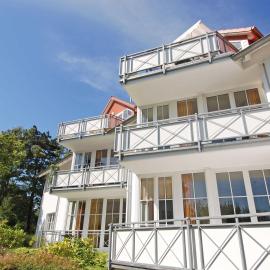 Villa Vilmblick - Wohnung 07 mit Terrasse und Boddenblick, hotel in Lauterbach