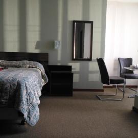 Hostal Costa De Marfil Suites & Apartamentos، فندق في كوتشابامبا