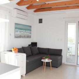Lari Home: Primošten şehrinde bir otel
