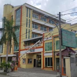Top Star Hotel, hotel a Cepu