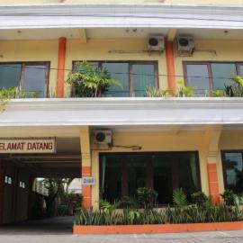 Hotel Ronggolawe, hotel en Cepu