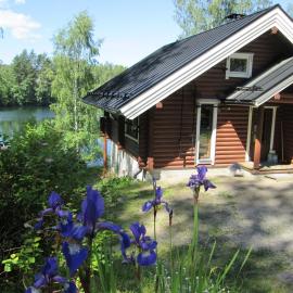 Vuorenhelmi, hotel in Rutalahti