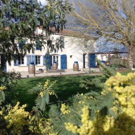 La Closerie du Chêne Bleu, hotell sihtkohas Saint-Caprais-de-Blaye