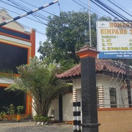Simpang Tujuh, hotel en Cepu
