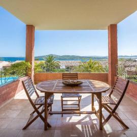 Seaview Apartment (N° 22)