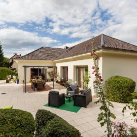 La Rose Trémière, hotel a Wintzenheim-Kochersberg