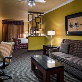 Best Western Plus Christopher Inn & Suites, hotel u gradu Forney