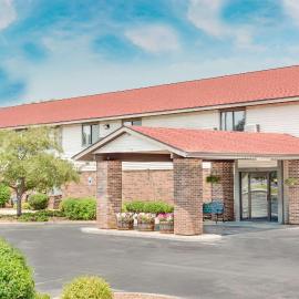 Super 8 by Wyndham Green Bay Near Stadium, hotel i Green Bay