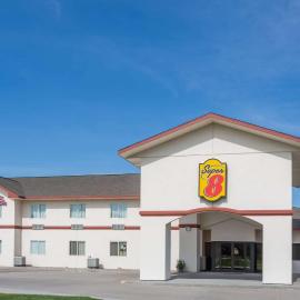 Super 8 by Wyndham Alma, hotel i Alma