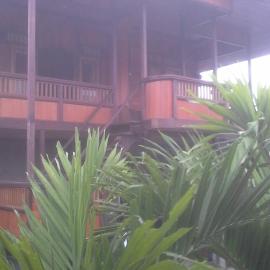 Sunset Guest House & Bar, hotell i Bunaken