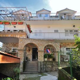 Viesnīca Apartmani Mlaja pilsētā Trpanja