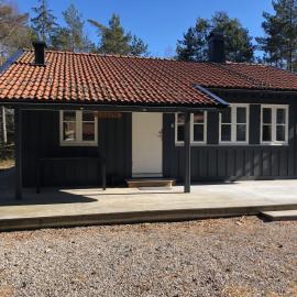 Hällestrand Cottage -Sillen, hotel di Strömstad