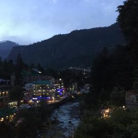Hotel Dream Land, hotell i Manāli
