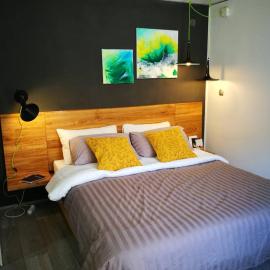 cres art studio lime apartment