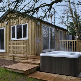 Treehouse Cabin、Westwardのホテル