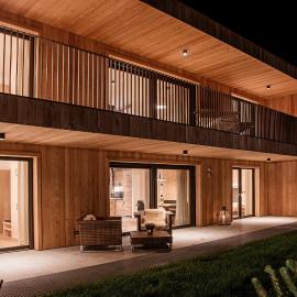 Alpine Chalets App. Pichlerhof, hotel a Brunico