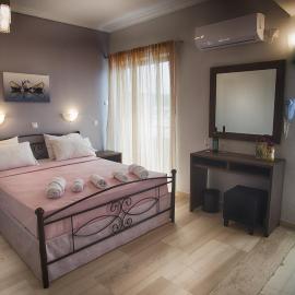 Galazio Limani - Rooms to let, hotel in Moudhros