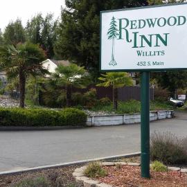 Redwood Inn Willits، فندق في ويليتس