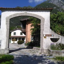 Casali Scjs, hotel din Venzone