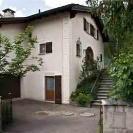 Viesnīca Studio in Chasa Quirin pilsētā Cerneca