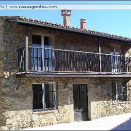 Casa Rural Valdecorneja, hotel in Hoyorredondo