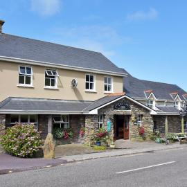 An Bothar Pub, hotel di Brandon Creek